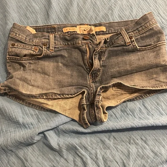 Abercrombie short jean shorts. Size 8. - Picture 2 of 5